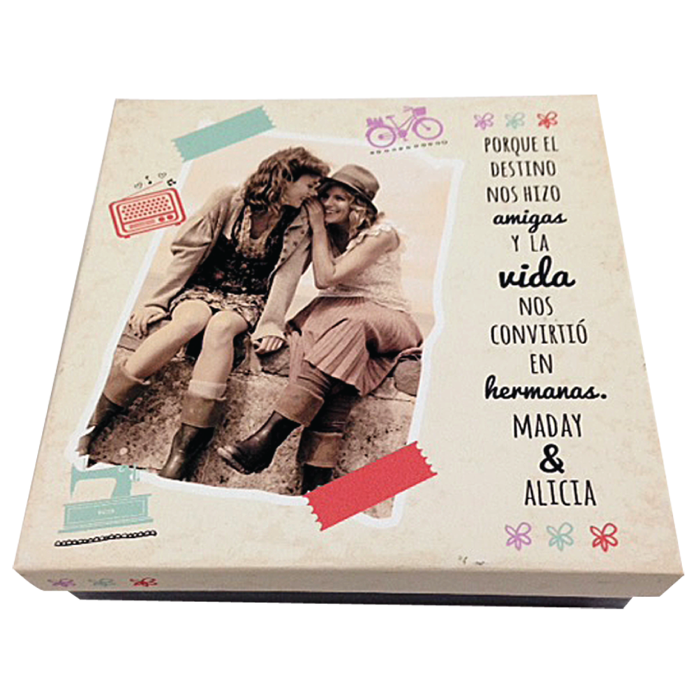 CAJA PERSONALIZADA CON CHOCOLATES PERSONALIZADOS