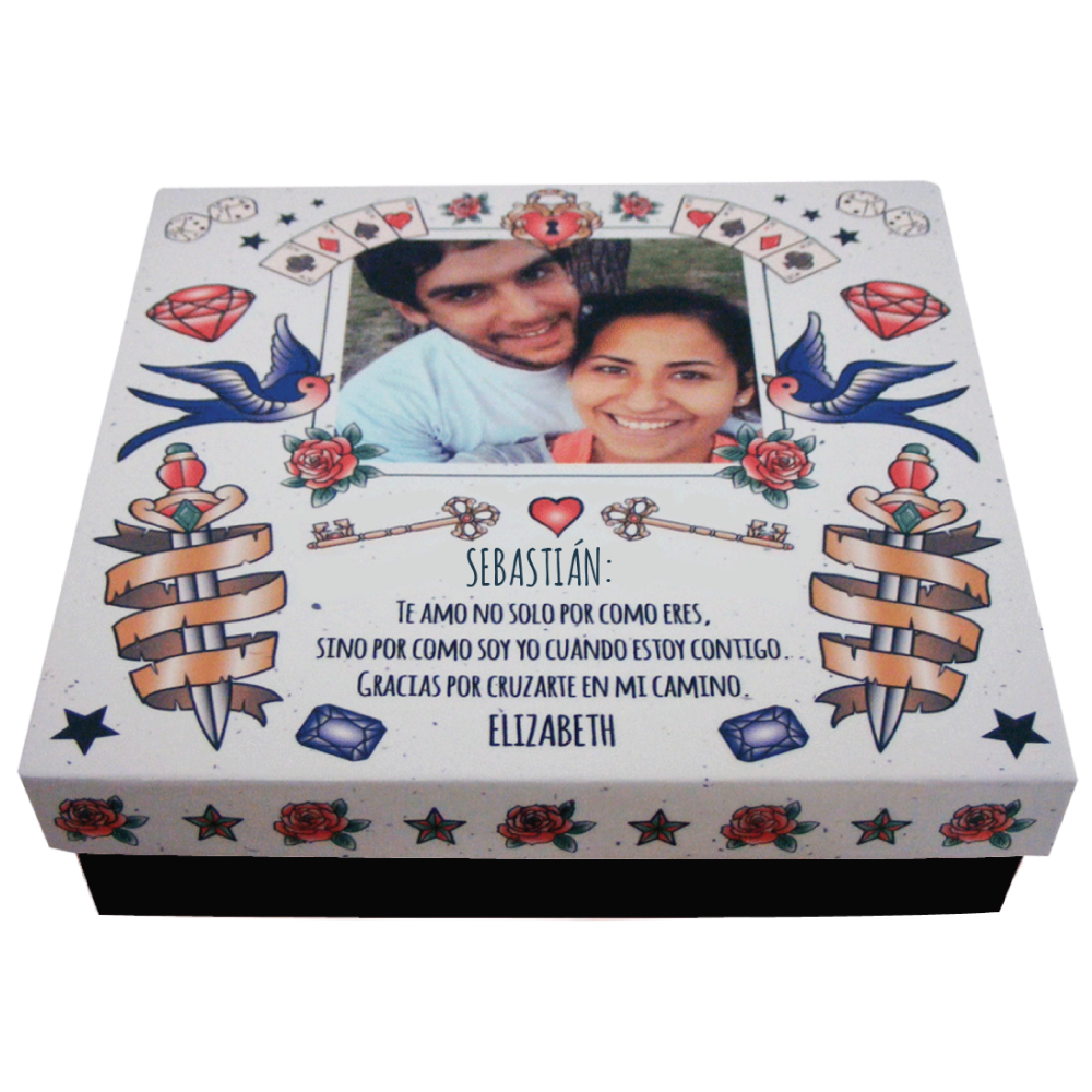 CAJA PERSONALIZADA CON CHOCOLATES PERSONALIZADOS