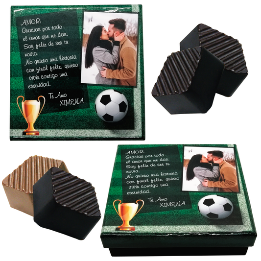 CAJA PERSONALIZADA CON CHOCOLATES PERSONALIZADOS