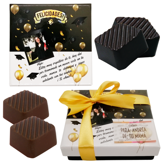 CAJA PERSONALIZADA CON CHOCOLATES PERSONALIZADOS